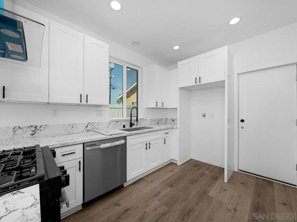 4128 32 Thorn St, San Diego CA 92105