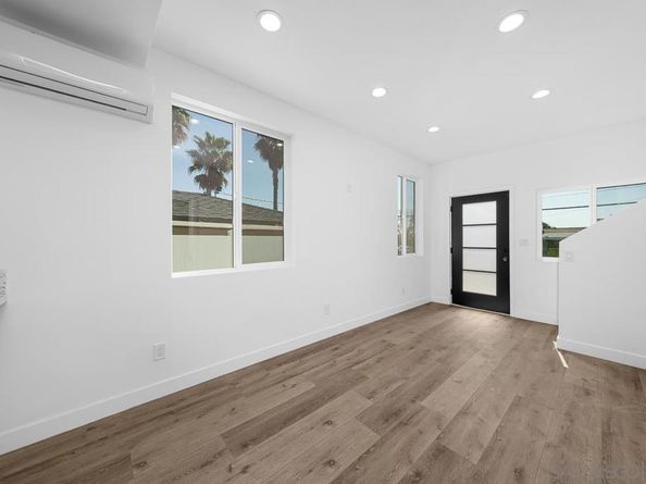4128 32 Thorn St, San Diego CA 92105