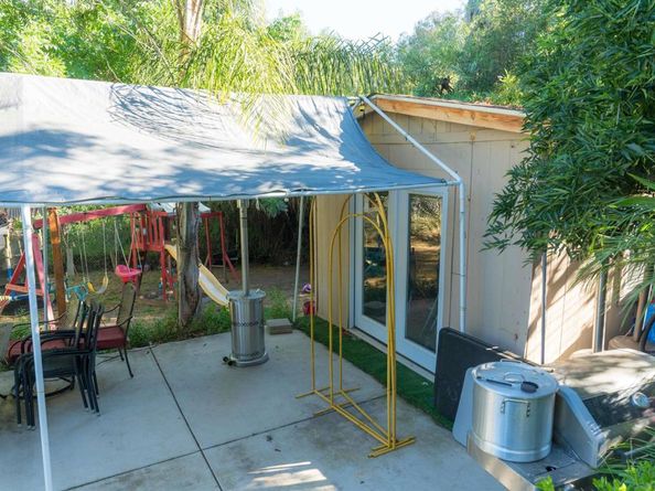 10179 Canyon Dr, Escondido CA 92026