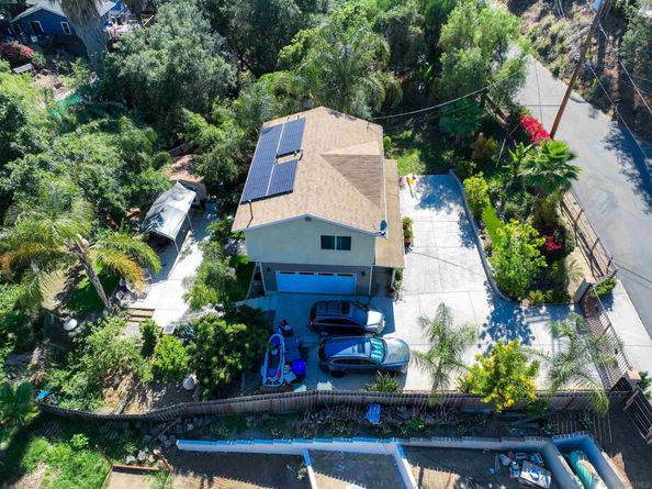 10179 Canyon Dr, Escondido CA 92026