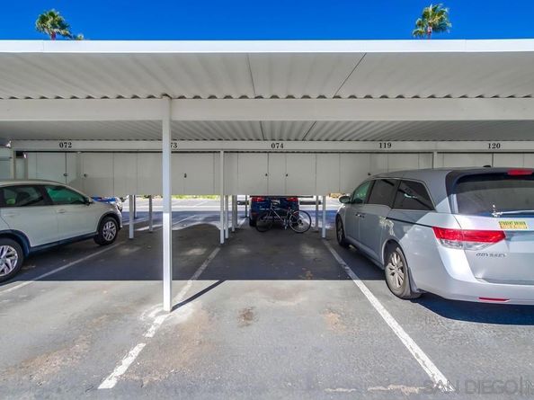 9458 Twin Trails Dr 205, San Diego CA 92129