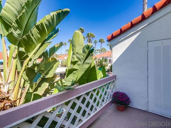 9458 Twin Trails Dr 205, San Diego CA 92129