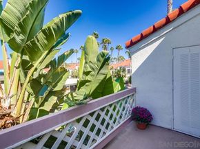 9458 Twin Trails Dr 205, San Diego CA 92129