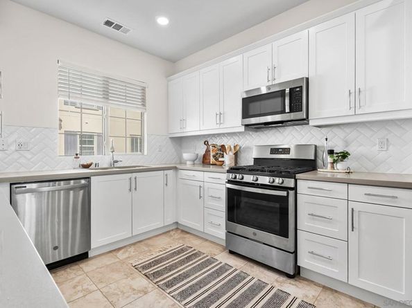 4384 Nautilus Way 8, Oceanside CA 92056