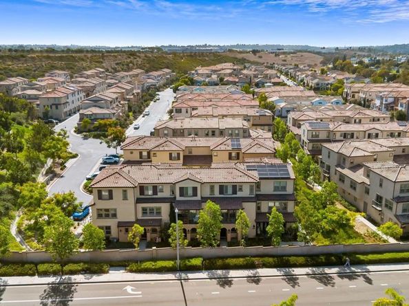 4384 Nautilus Way 8, Oceanside CA 92056