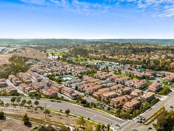 4384 Nautilus Way 8, Oceanside CA 92056