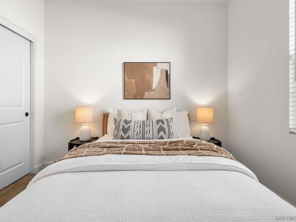 4384 Nautilus Way 8, Oceanside CA 92056