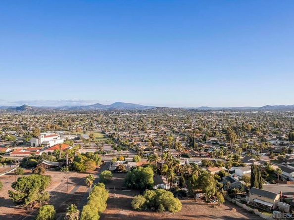 1228 Sheridan Ave, Escondido CA 92027