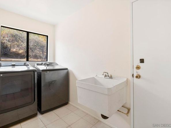 1228 Sheridan Ave, Escondido CA 92027