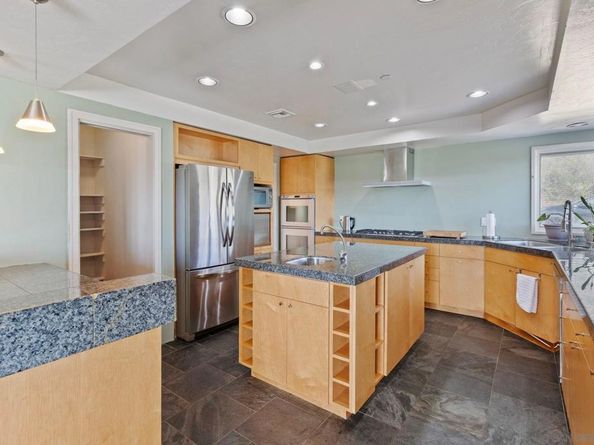 27615 Alps Ln, Escondido CA 92026