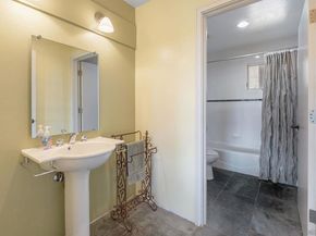 27615 Alps Ln, Escondido CA 92026