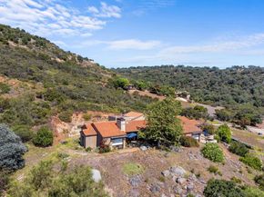 27615 Alps Ln, Escondido CA 92026
