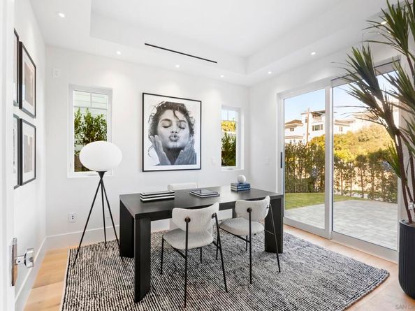 7216 Fay Ave, La Jolla CA 92037