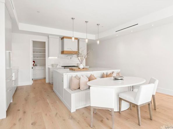 7216 Fay Ave, La Jolla CA 92037