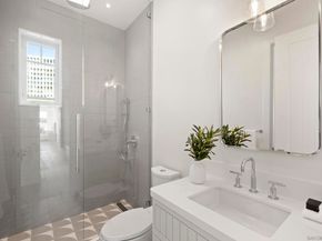 7216 Fay Ave, La Jolla CA 92037