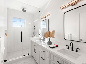 7216 Fay Ave, La Jolla CA 92037