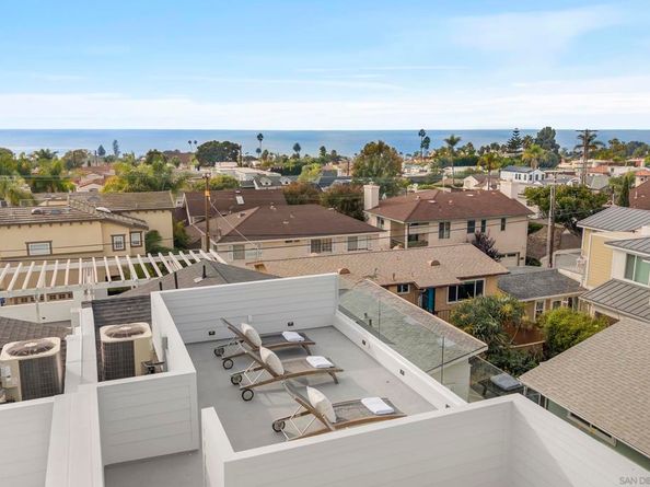 7216 Fay Ave, La Jolla CA 92037