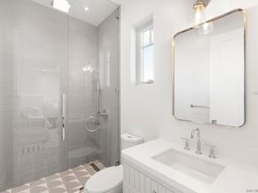 7216 Fay Ave, La Jolla CA 92037