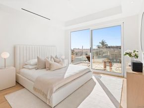 7216 Fay Ave, La Jolla CA 92037