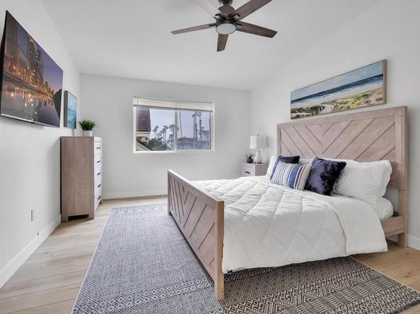 1123 25 S Pacific Street, Oceanside CA 92054