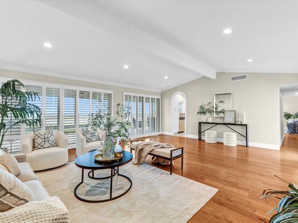 3226 Lloyd St, San Diego CA 92117
