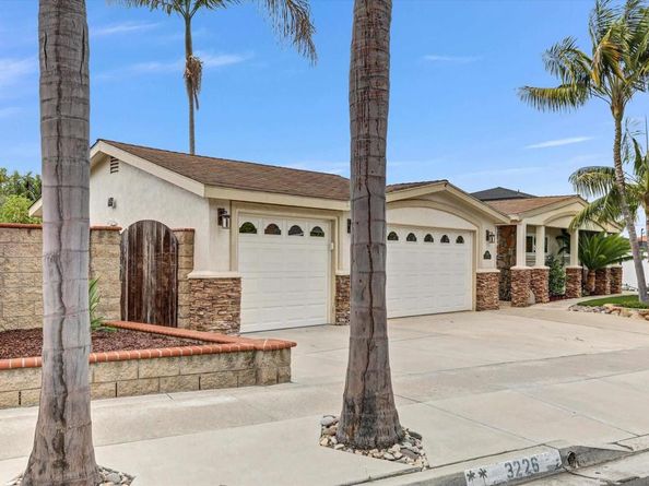 3226 Lloyd St, San Diego CA 92117