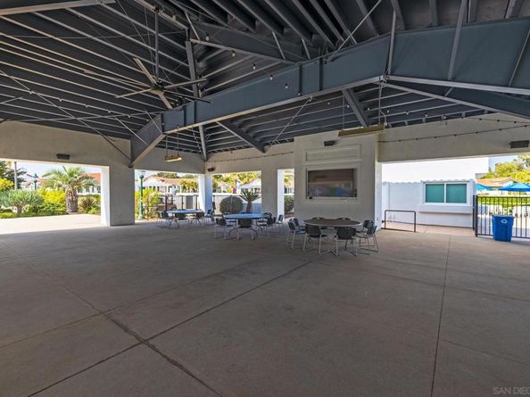 4676 Barcelona Way, Oceanside CA 92056