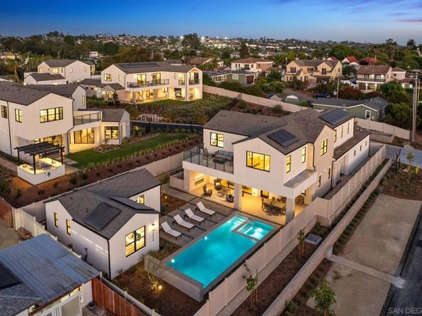 2910 Highland Dr., Carlsbad CA 92008