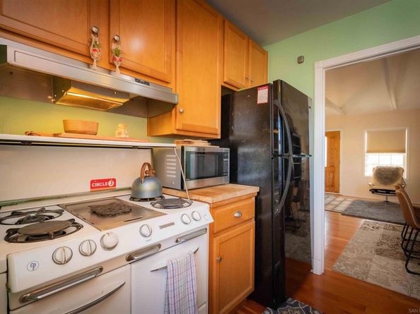 2120 B Street, San Diego CA 92102