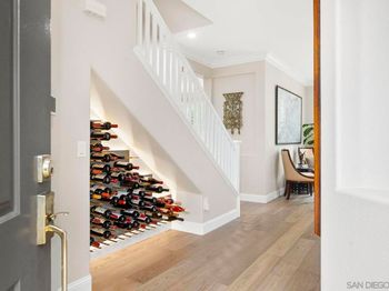 6467 Alexandri Cir