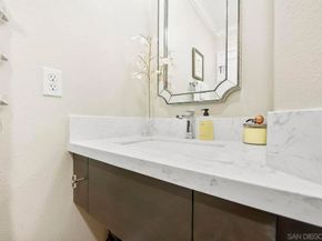 6467 Alexandri Cir, Carlsbad CA 92011