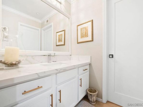6467 Alexandri Cir, Carlsbad CA 92011