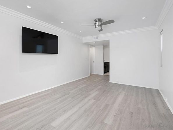 5125 Fontaine Street 105, Del Cerro CA 92120