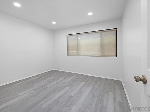 5125 Fontaine Street 105, Del Cerro CA 92120