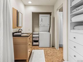 2003 Costa Del Mar Rd 692, Carlsbad CA 92009