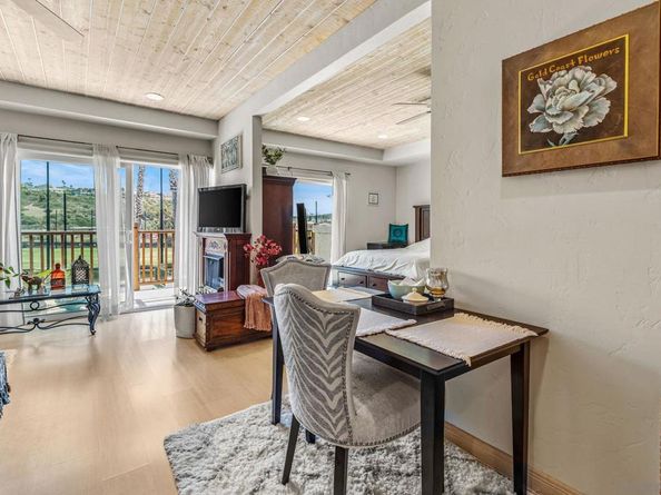 2003 Costa Del Mar Rd 692, Carlsbad CA 92009
