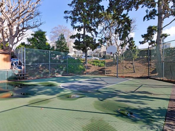 3974 Voltaire St., San Diego CA 92107