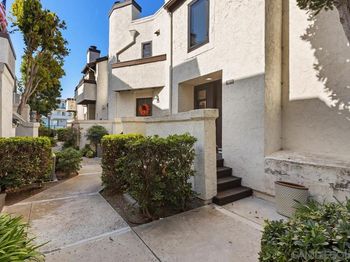 3974 Voltaire St.