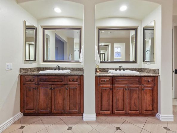 7424 La Mantanza, San Diego CA 92127