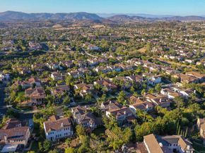7424 La Mantanza, San Diego CA 92127