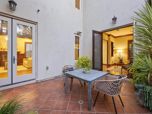 7424 La Mantanza, San Diego CA 92127