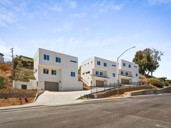 2720 2760 Reo Dr, San Diego CA 92139