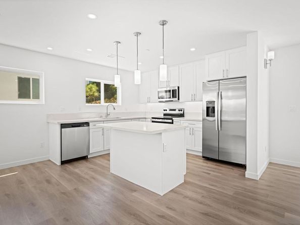2720 2760 Reo Dr, San Diego CA 92139