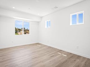 2720 2760 Reo Dr, San Diego CA 92139
