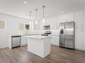 2720 2760 Reo Dr, San Diego CA 92139