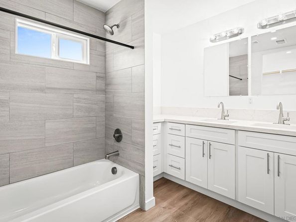 2720 2760 Reo Dr, San Diego CA 92139