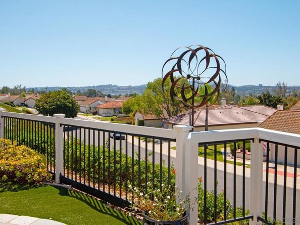 17762 Plaza Acosta, San Diego CA 92128