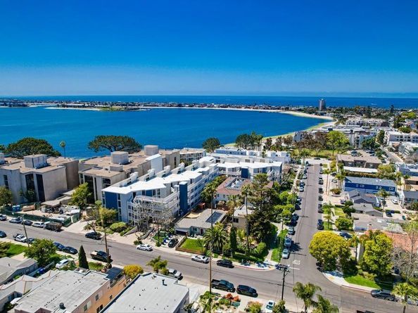 4016 Gresham Street C2, San Diego CA 92109
