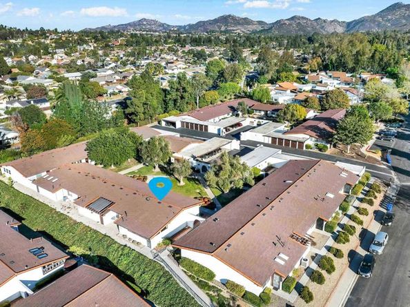 16555 Caminito Vecinos 39, San Diego CA 92128