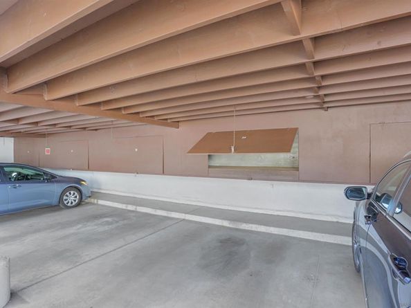 16555 Caminito Vecinos 39, San Diego CA 92128